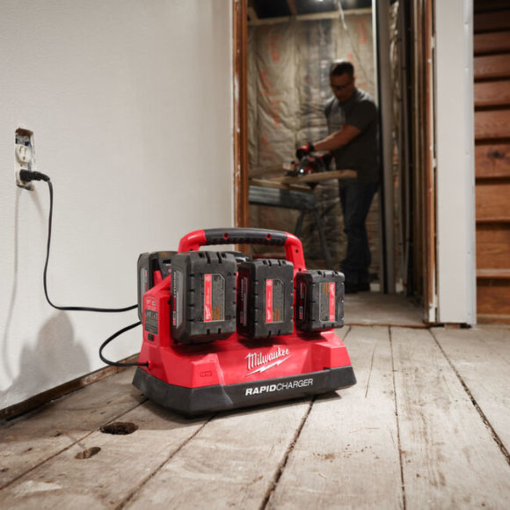 Milwaukee M18™ 6 Bay Packout Rapid Charger - M18PC6