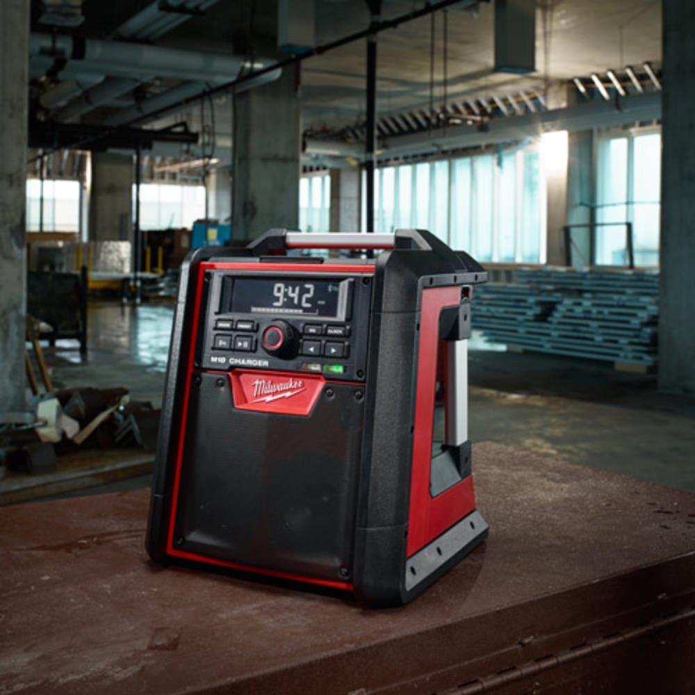 Milwaukee 18V Jobsite Radio With Charger And Bluetooth - M18RC-0