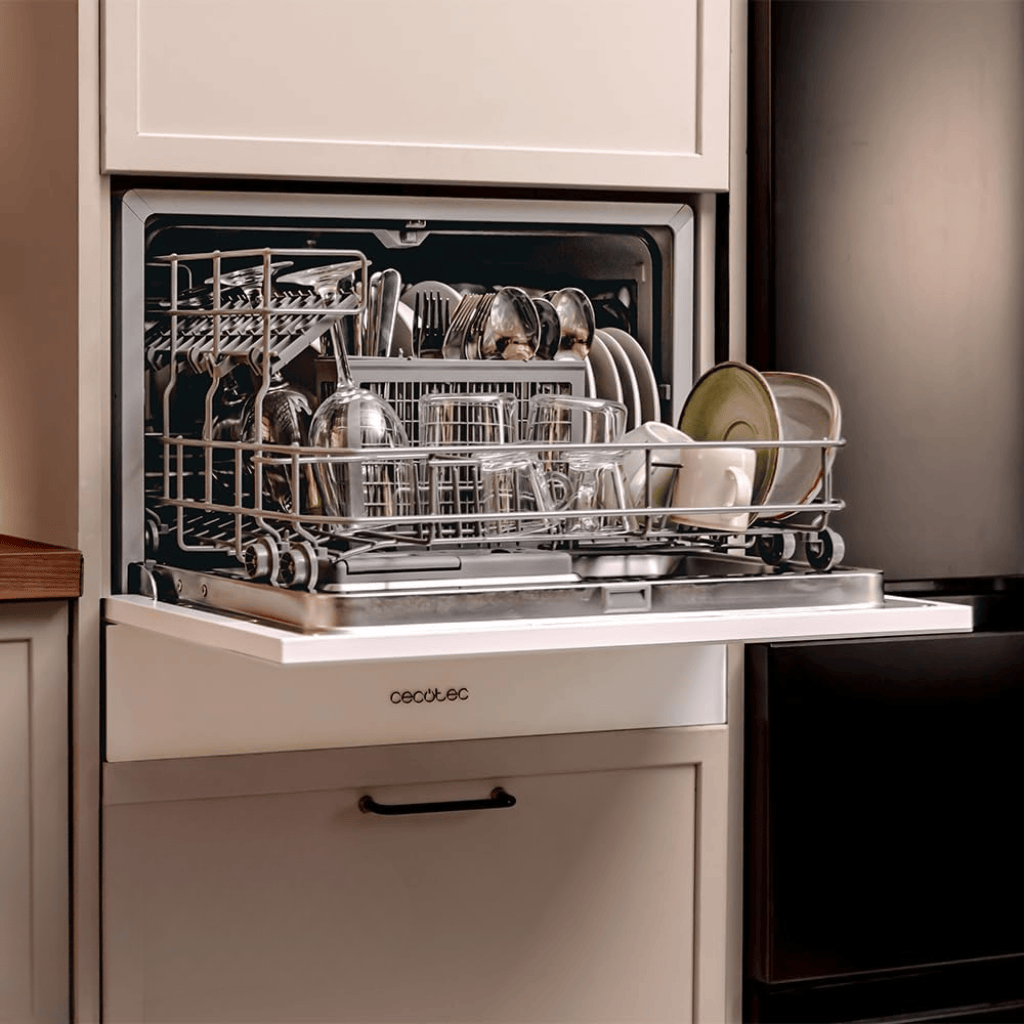Cecotec Bolero Aguazero Semi-Integrated Compact Black Glass Dishwasher with 6 Place Settings - A01_EU01_100467