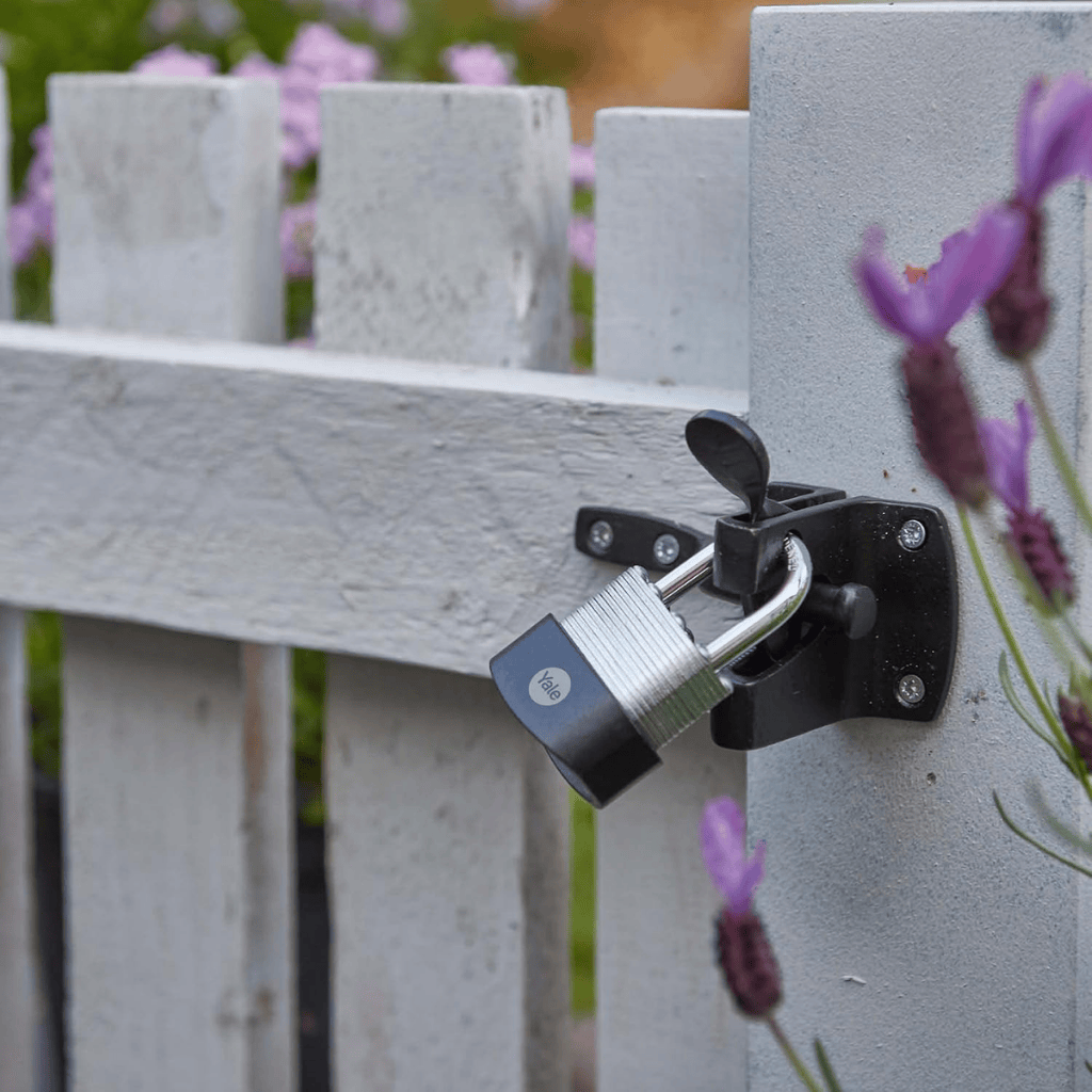 Yale 60mm Laminated Steel Padlock with Hardened Steel Shackle - Y125B/60/133/1