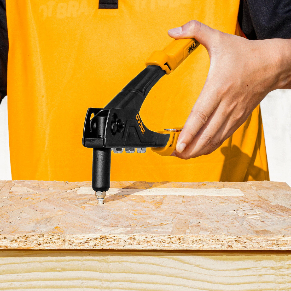 Ingco Staplers Riveters & Fasteners Ingco 10.5″ Hand Riveter - HRS108