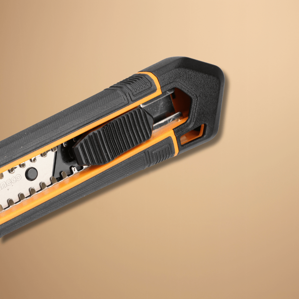 Ingco Multi Tools & Knives Ingco 18mmx100mm Snap-off Blade Knife - HKNS11815