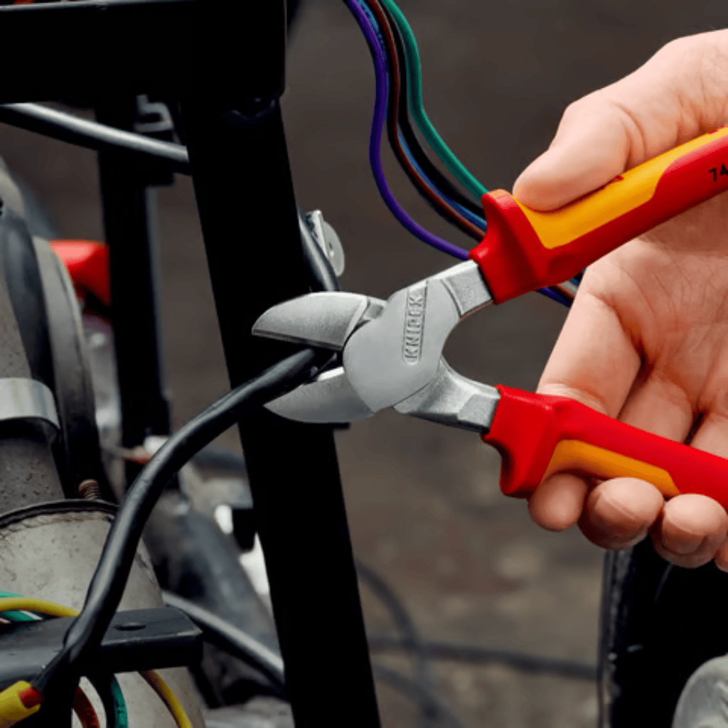 Knipex Pliers Knipex High Leverage Diagonal Side Cutting Pliers 1000V 200mm - K-7406200