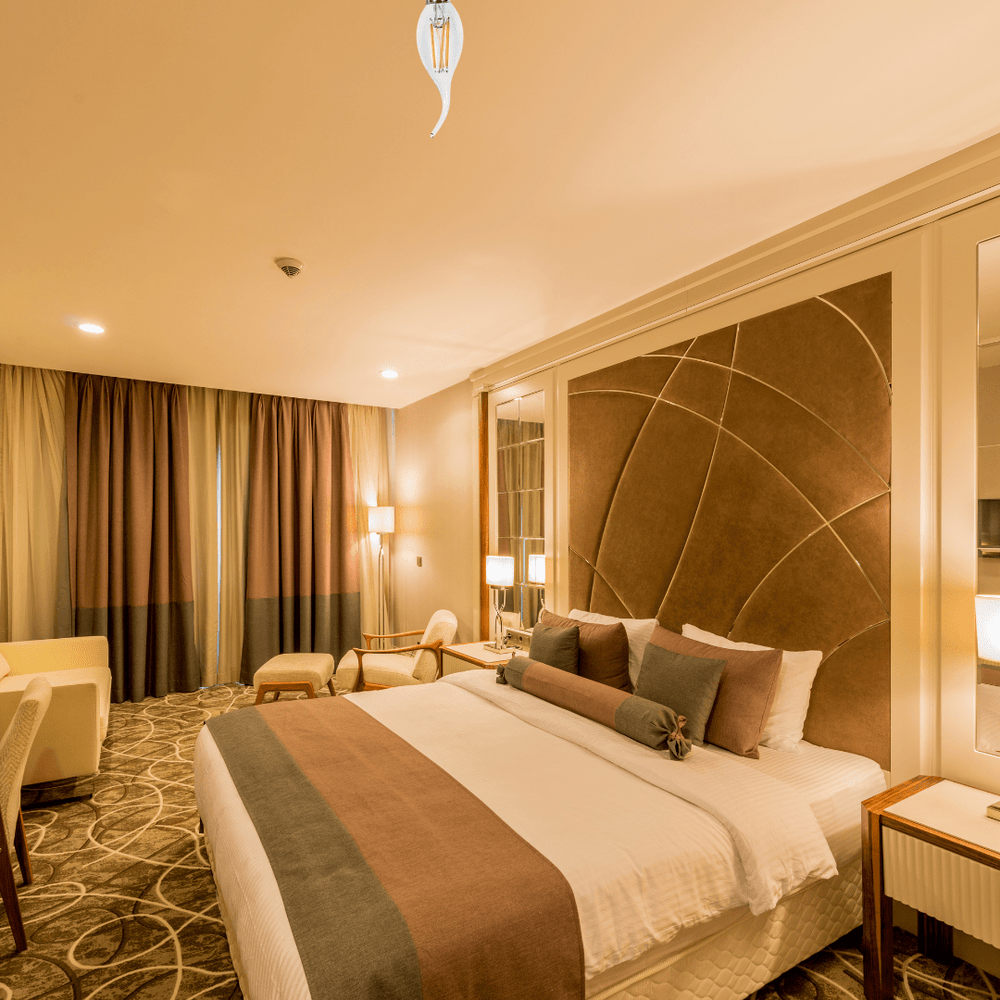 Levin Light Bulbs & Fixtures Levin LED C37 Filament Candle bulb With Tail Warm Light - 4W