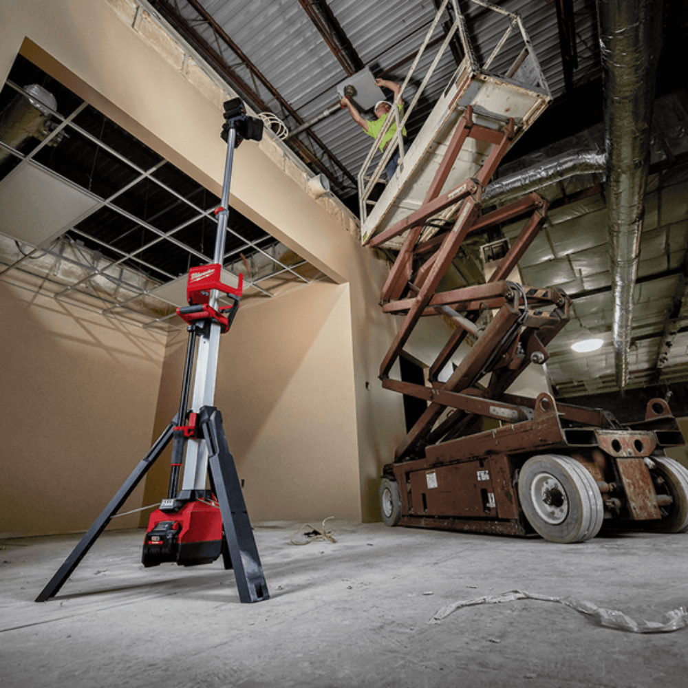 Milwaukee Outdoor Lighting Milwaukee 18V High Output Stand Area Light/Charger - M18HOSALC-0