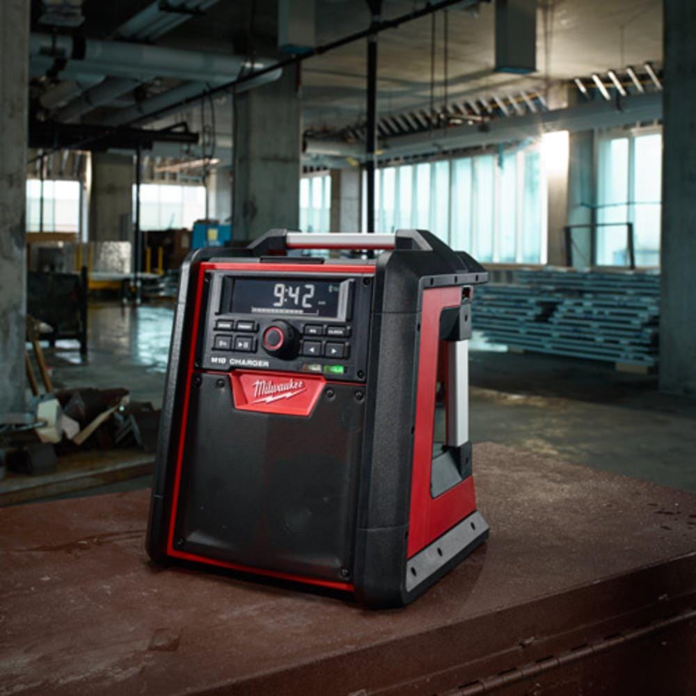 Milwaukee Specialty Power Tool Milwaukee 18V Jobsite Radio With Charger And Bluetooth - M18RC-0
