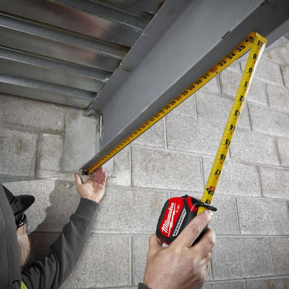 Milwaukee Tape Measure Milwaukee 8m / 26ft Magnetic Autolock Tape Measure - 4932464603