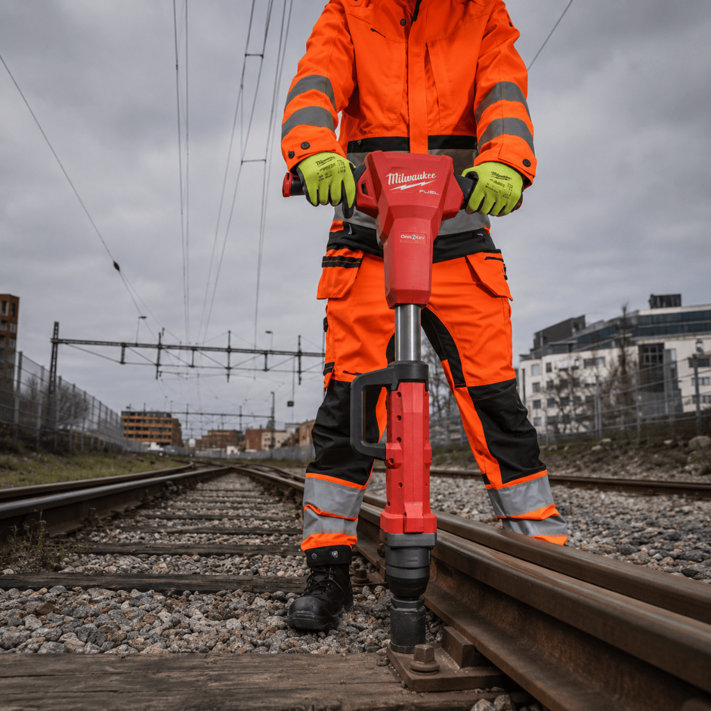 Milwaukee Impact Wrench & Driver Milwaukee M18™ 1" Railway Cordless Impact Wrench with Friction Ring - M18FHIWF1R-0C