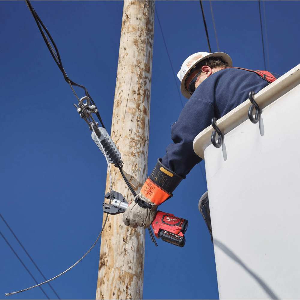 Milwaukee Specialty Power Tool Milwaukee M18™ FORCE LOGIC™ Hydraulic 35mm Cable Cutter 18V - M18 HCC-201C-CU