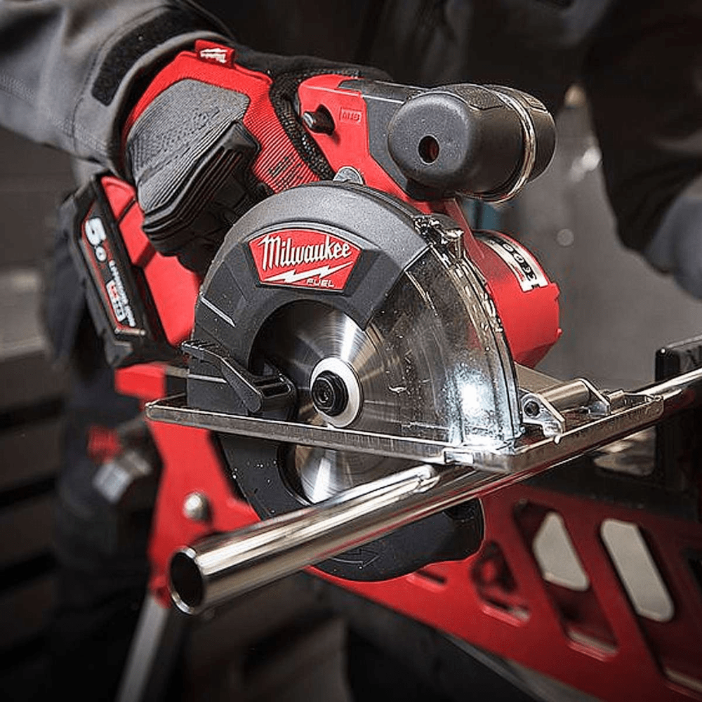 Milwaukee Circular Saw Milwaukee M18 FUEL™ 57mm Metal Circular Saw 18V - M18 FMCS-0X