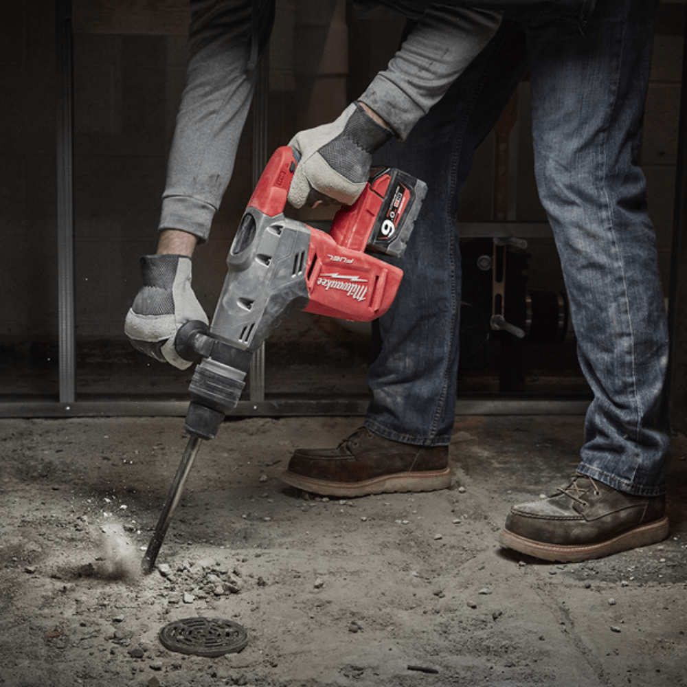 Milwaukee Drill Milwaukee M18 FUEL™ 5kg SDS-Max Drilling and Breaking Hammer 18V - M18 CHM-0C