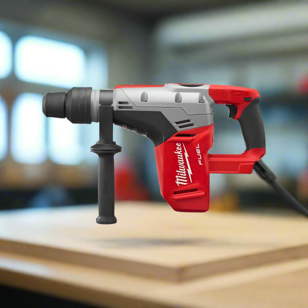 Milwaukee Drill Milwaukee M18 FUEL™ 5kg SDS-Max Drilling and Breaking Hammer 18V - M18 CHM-0C