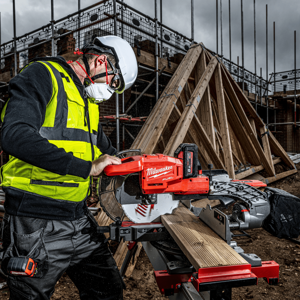 Milwaukee Bench & Stationary Tool Milwaukee M18 FUEL™ Cordless Mitre Saw 18V - M18 FMS254-0