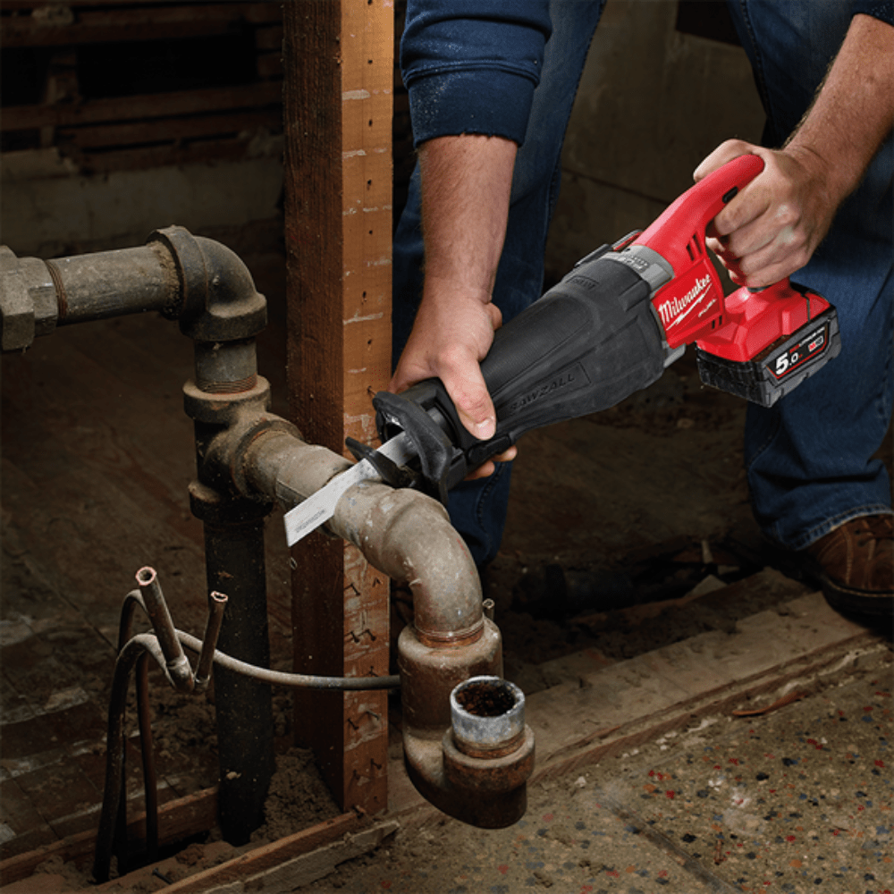Milwaukee Reciprocating Saw Milwaukee M18™ FUEL™ Reciprocating Saw 18V - M18 CSX-0X