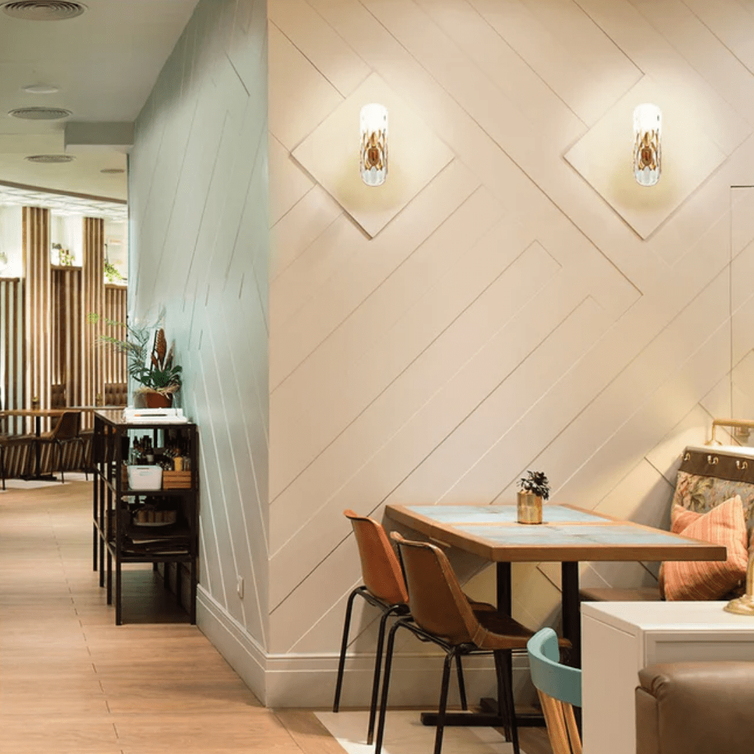 TKLD Wall & Sconce Lights Brushed Brass Metal Clear Textured Glass Single Lamp Wall Light - 40W