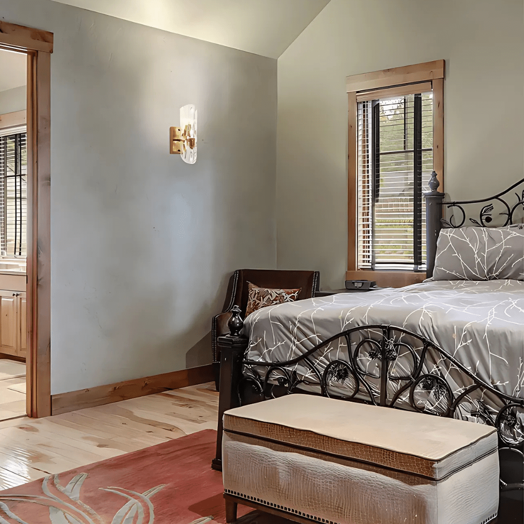 TKLD Wall & Sconce Lights Brushed Brass Metal Clear Textured Glass Single Lamp Wall Light - 40W