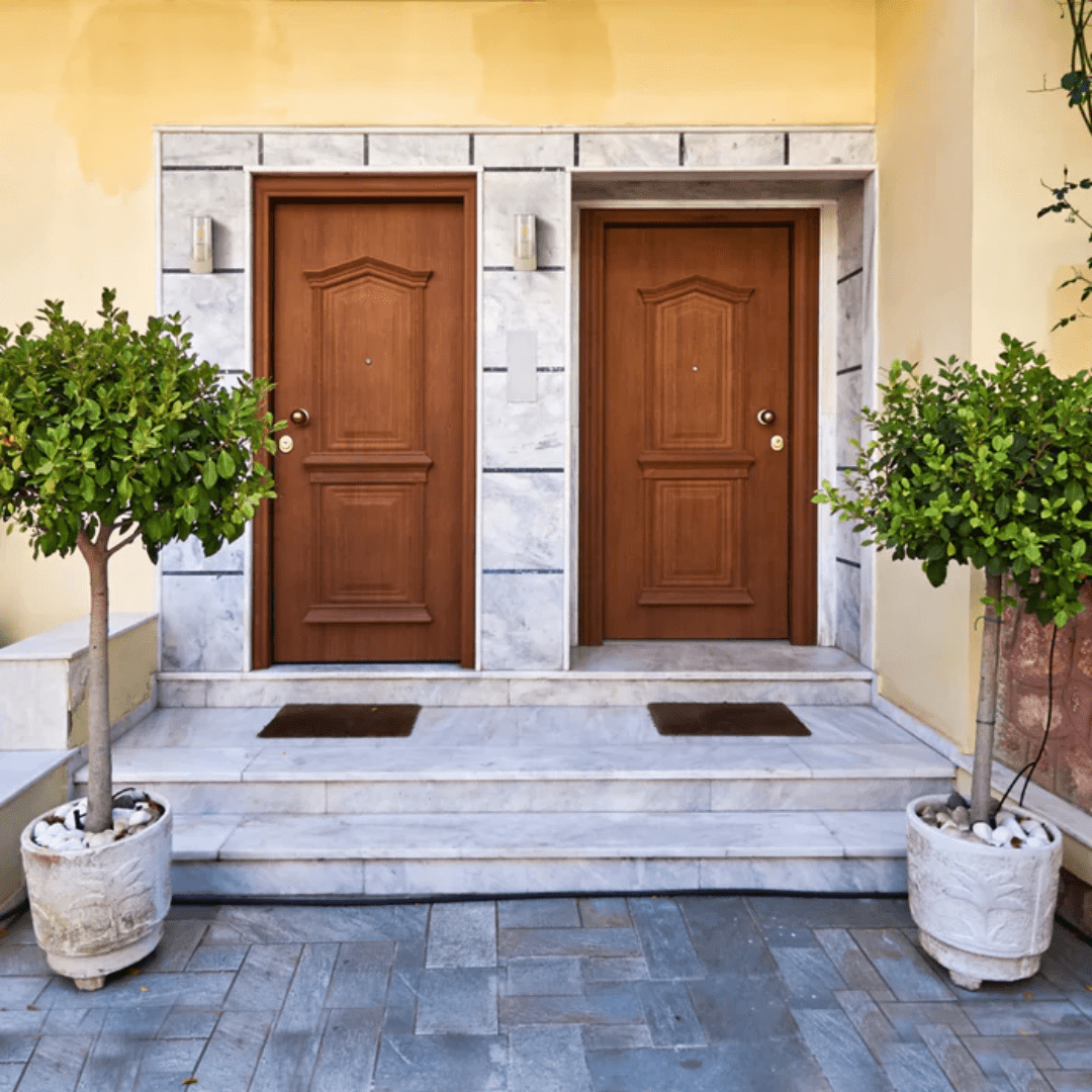 TKLD Wall & Sconce Lights Norman Newport Outdoor Wall Light Sconce - 40W