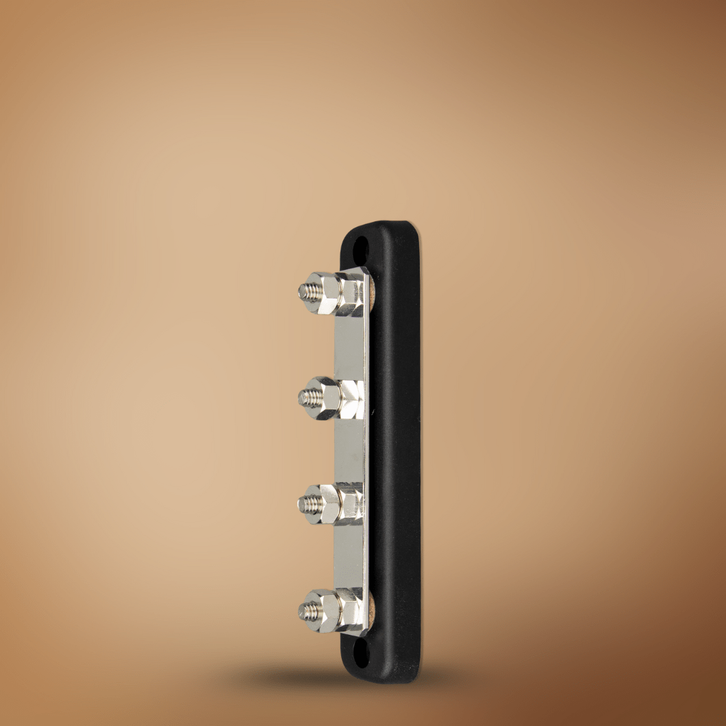 Victron Batteries & Accessories Victron Energy 150A 4P+Cover - VBB115040020