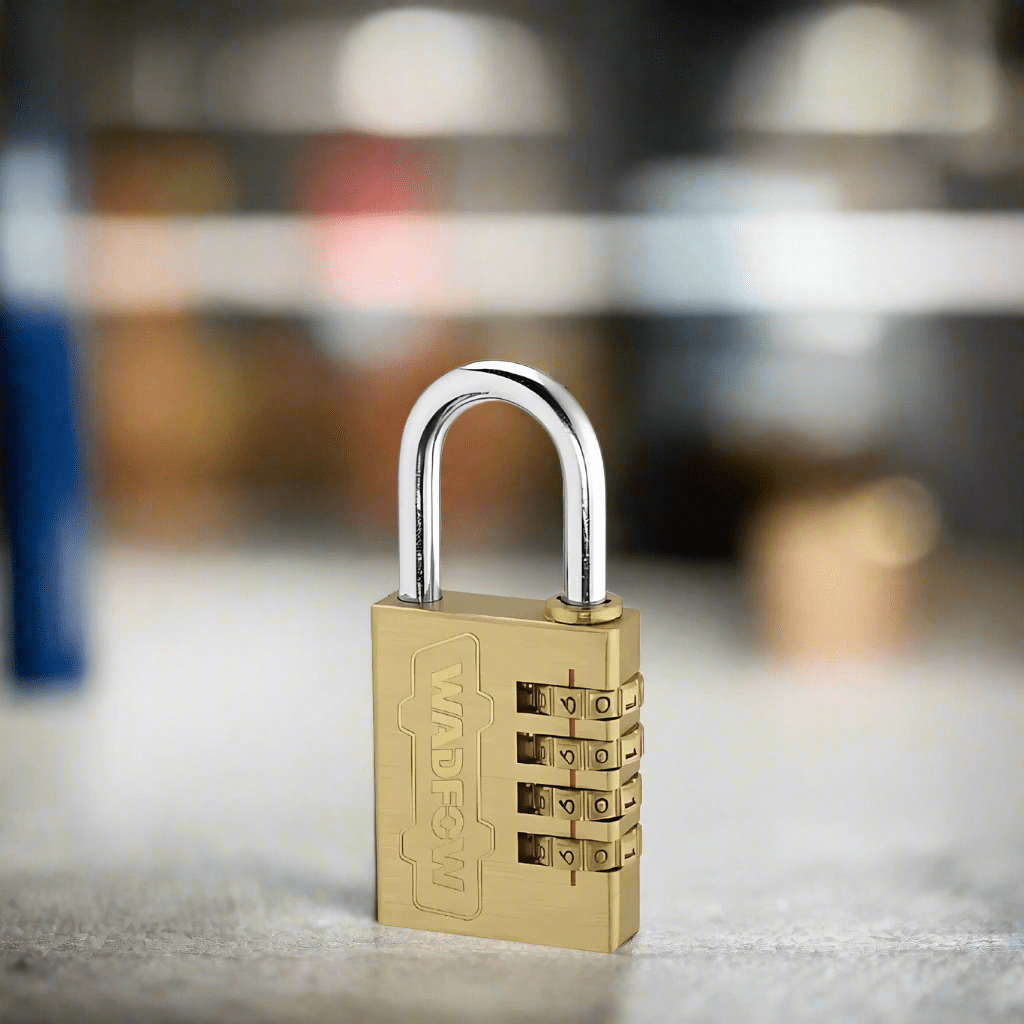 Wadfow Padlocks & Accessories Wadfow 4x40mm 4 Digit Brass Combination Padlock - WPD3444