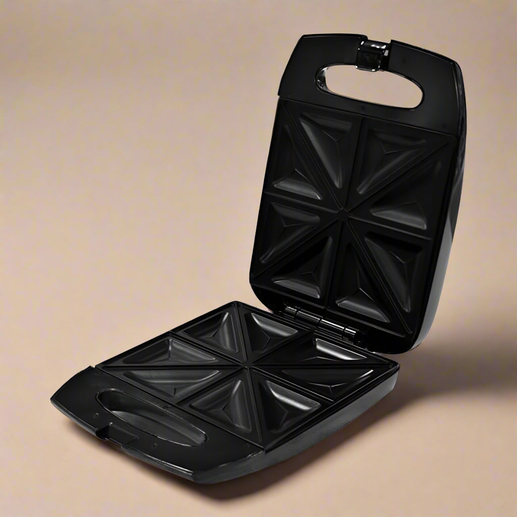 Akai Kitchen Appliances Akai 4 Slice Sandwich Maker 1200W - SM017A-30S