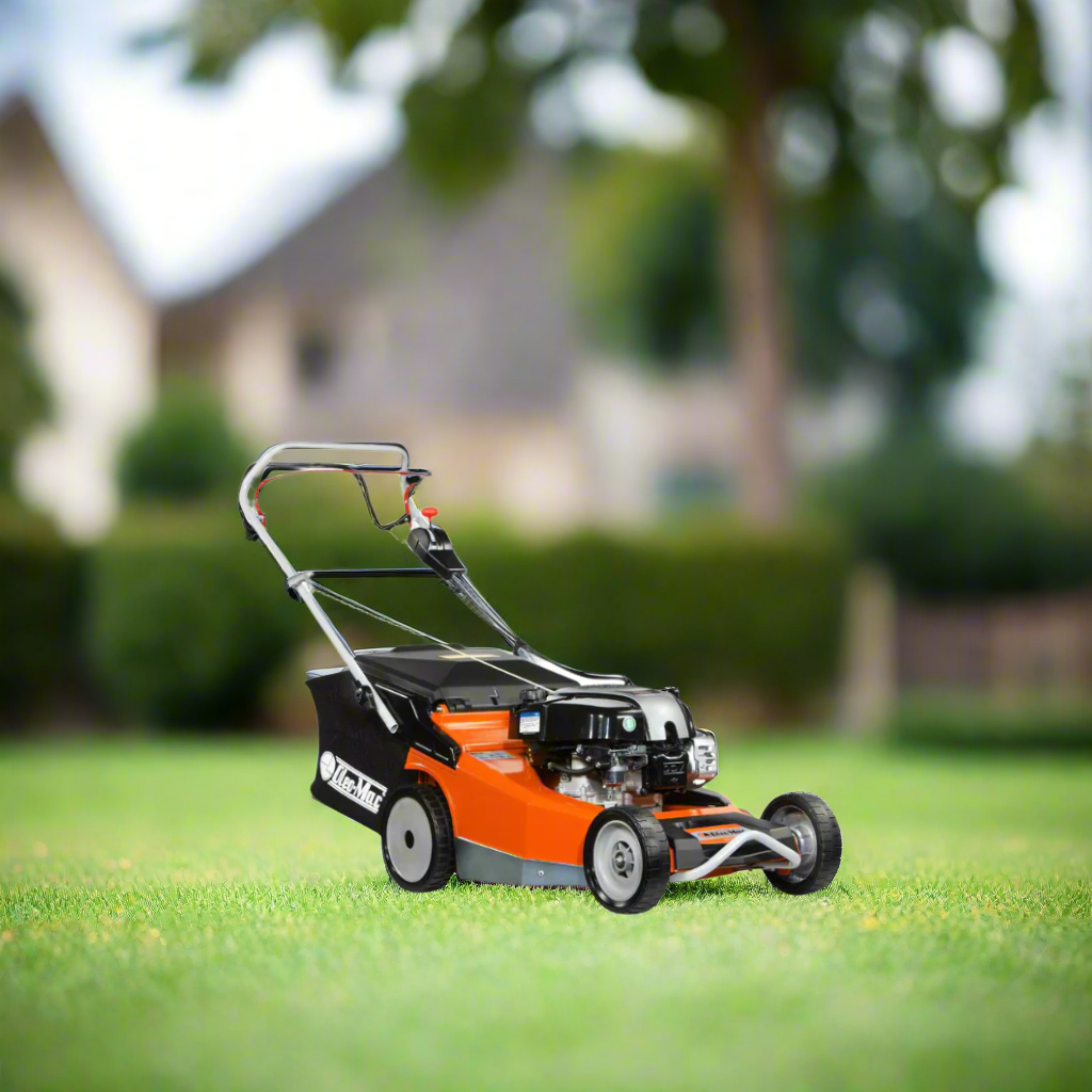Oleomac Self Propelled Petrol Lawn Mower 53cm - LUX55TBD