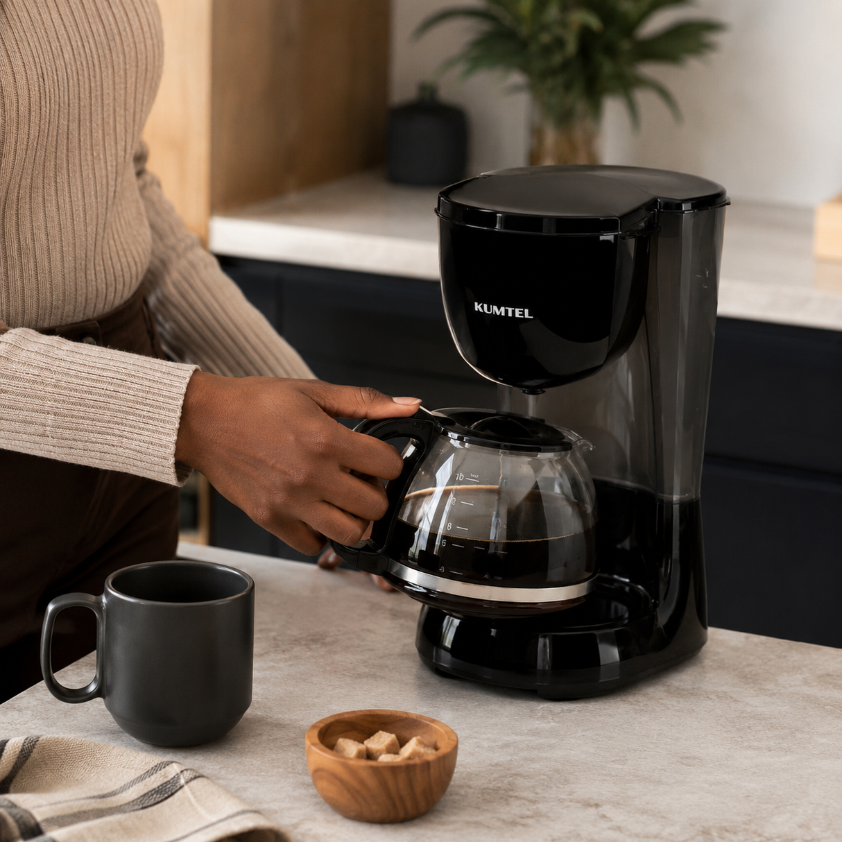 Kumtel 1.25L Drip Coffee Maker with Keep-Warm and Auto Shut-Off 750W - HFCM-01