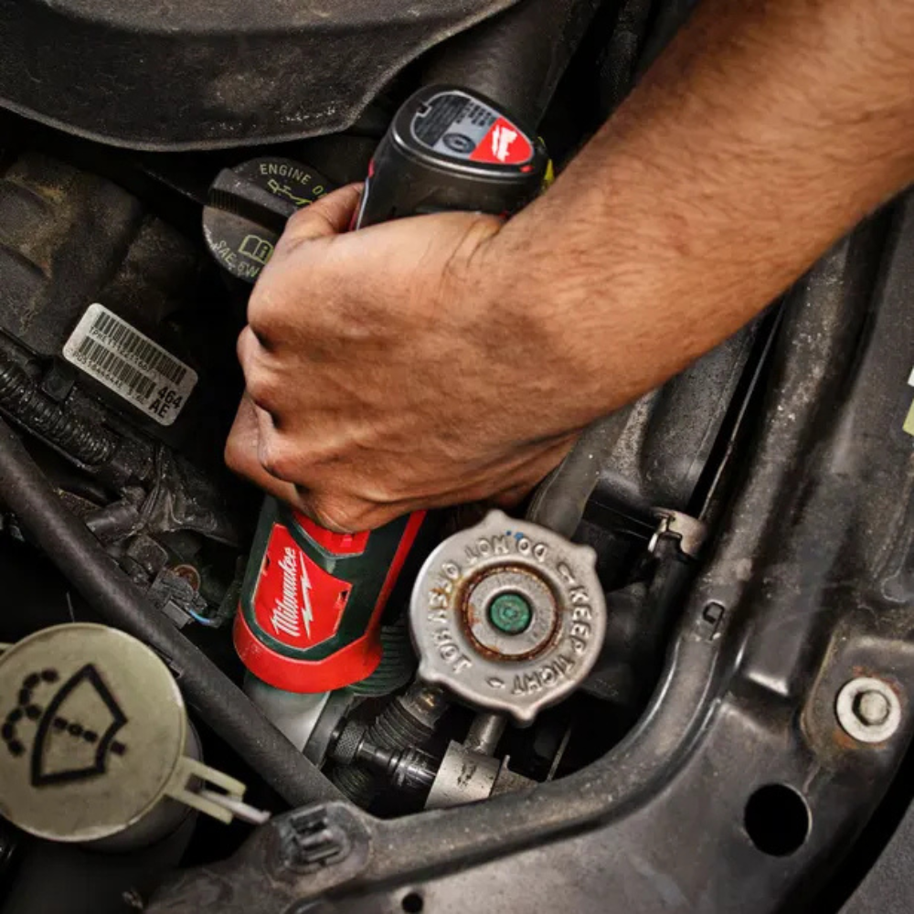 Milwaukee M12™ Cordless Sub Compact Right Angle Impact Driver 12V - M12 BRAID-0