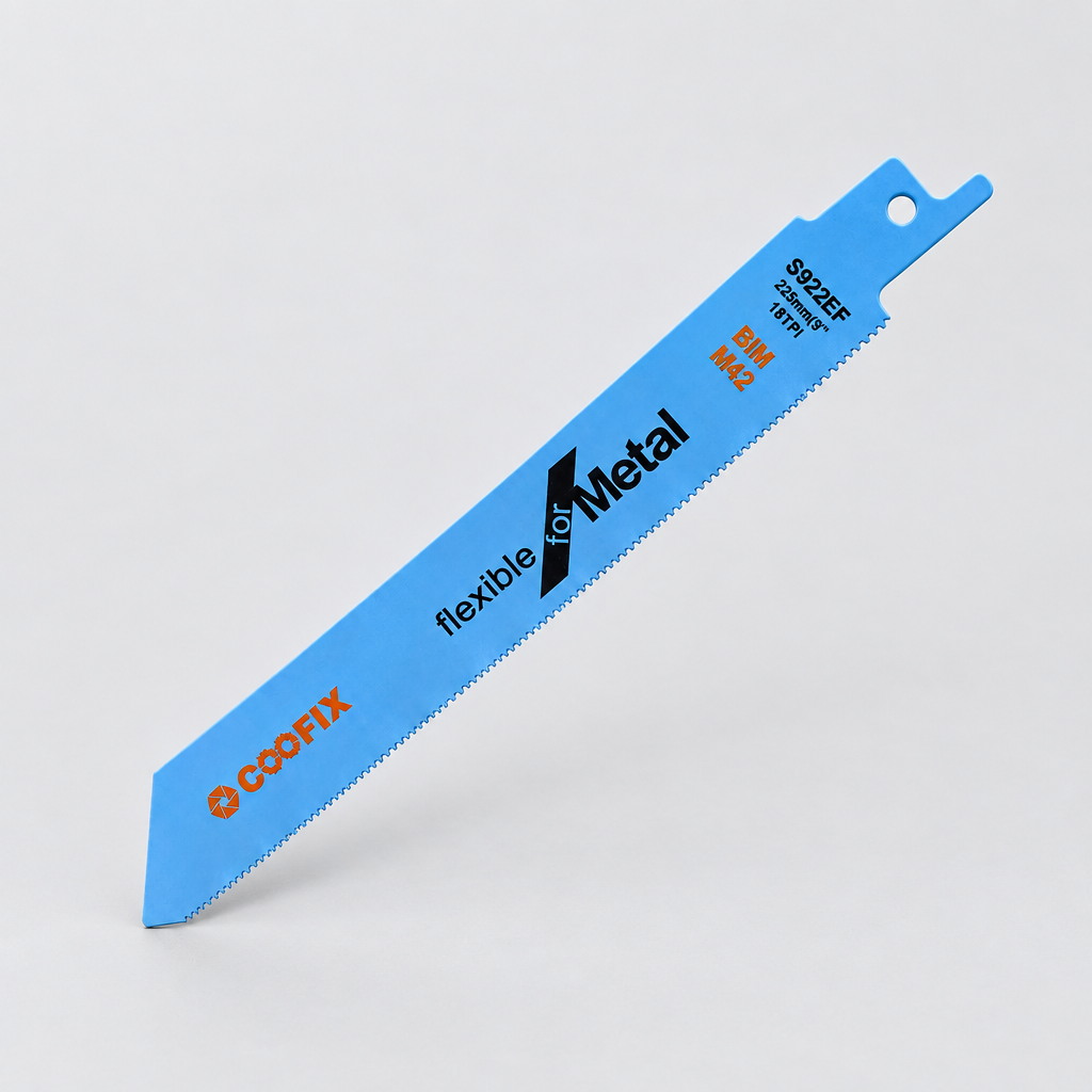 Coofix 22.5 cm metal-cutting blade on grey