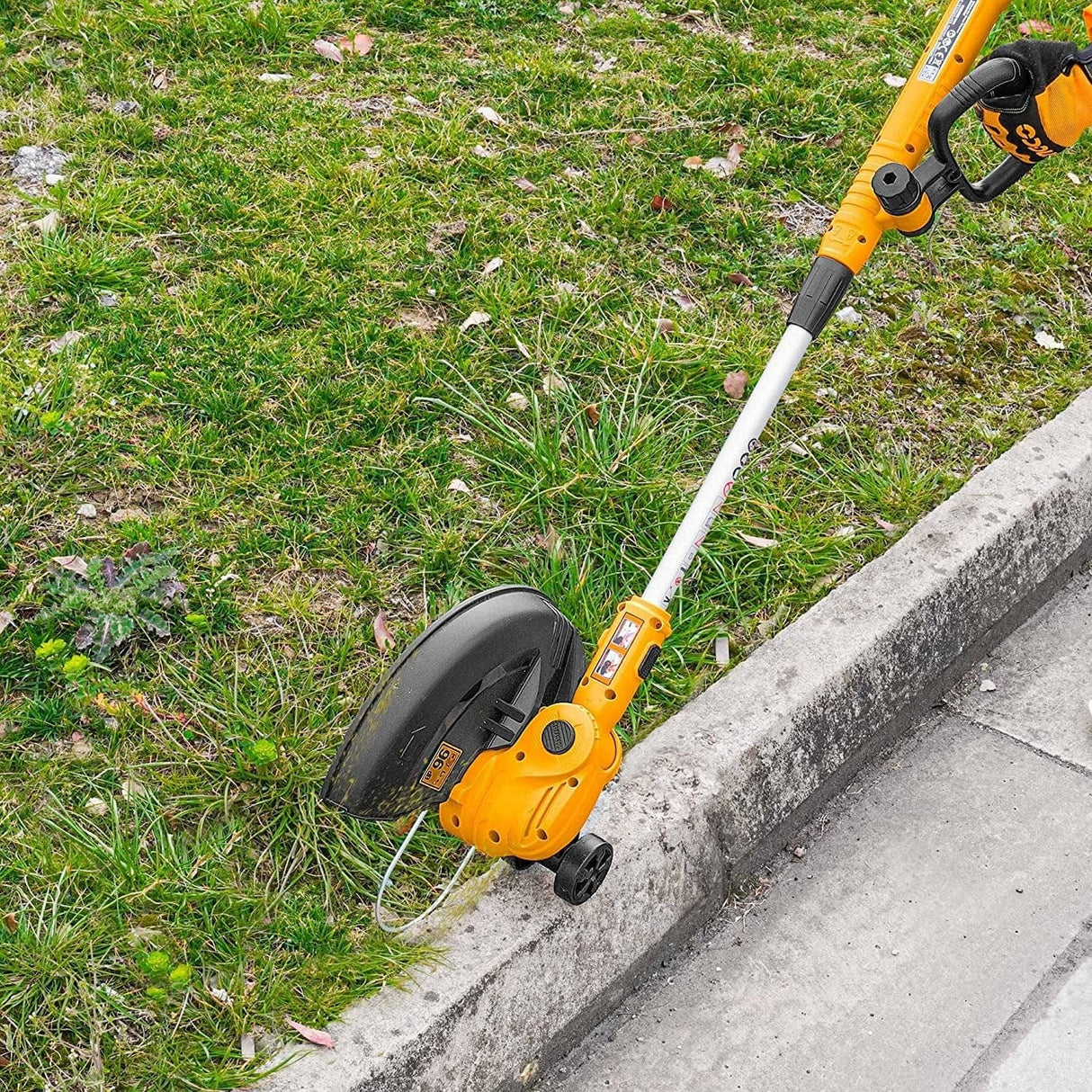 Ingco Trimmer Ingco 20V Lithium-Ion Cordless Grass Trimmer with 2.0Ah Battery & Charger – CGTLI203285