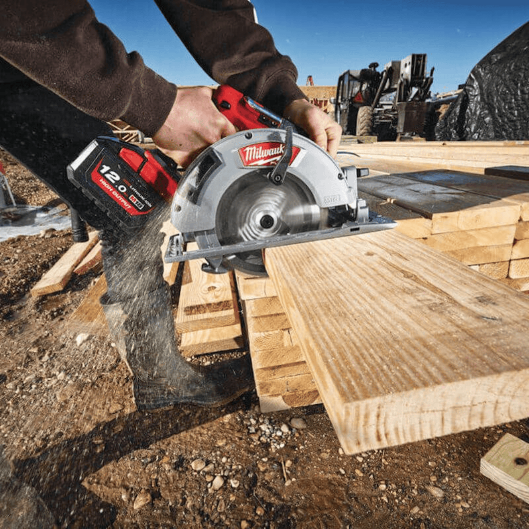 Milwaukee Circular Saw Milwaukee 18V Circular Saw - M18FCS66-0