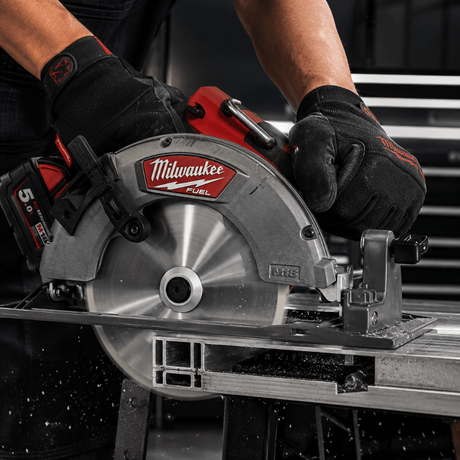 Milwaukee Circular Saw Milwaukee M18 Brushless Cordless Circular Saw 18V – M18CCS66-0