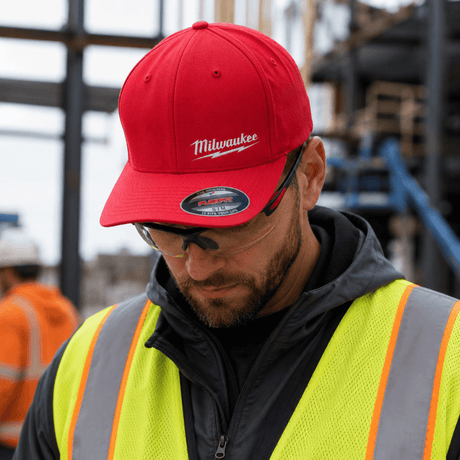 Milwaukee Safety Helmets Milwaukee Red Baseball Cap L/XL - 4932493100