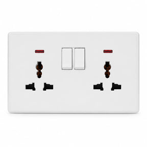 Wadfow WQKA9U5A white 2-gang universal switched socket with two outlets, rocker switches and LED indicators on a white background