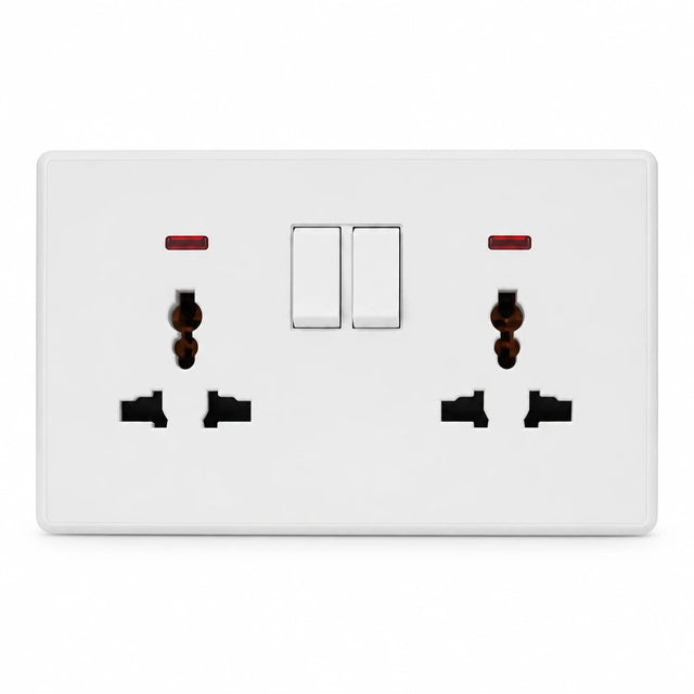 Wadfow WQKA9U5A white 2-gang universal switched socket with two outlets, rocker switches and LED indicators on a white background