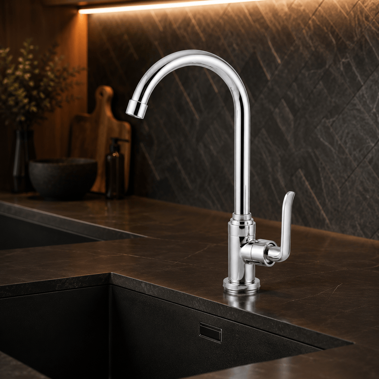 Wahkit Kitchen Tap Wahkit Chrome High Arc Kitchen Faucet Tap in Zinc Alloy - K-8979