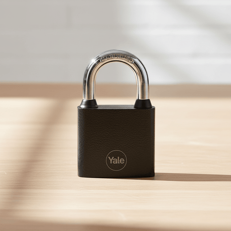 Yale Padlocks & Accessories Yale Y111 60mm Cast-Iron Padlock with Hardened Steel Shackle | Silver & Black