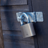 Yale Padlocks & Accessories Yale Y111 60mm Cast-Iron Padlock with Hardened Steel Shackle | Silver & Black