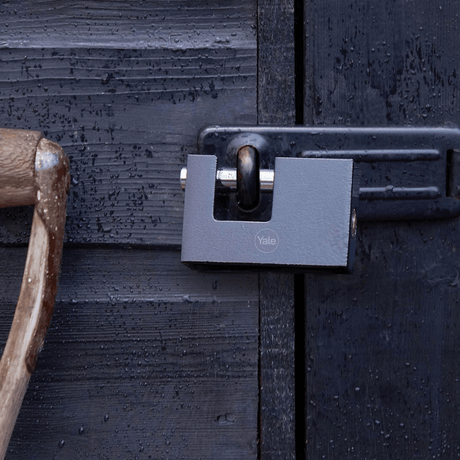 Yale Padlocks & Accessories Yale Y113BL 90mm Cast-Iron Shutter Padlock with Hardened Steel Shackle - Y113BL/90/119/1
