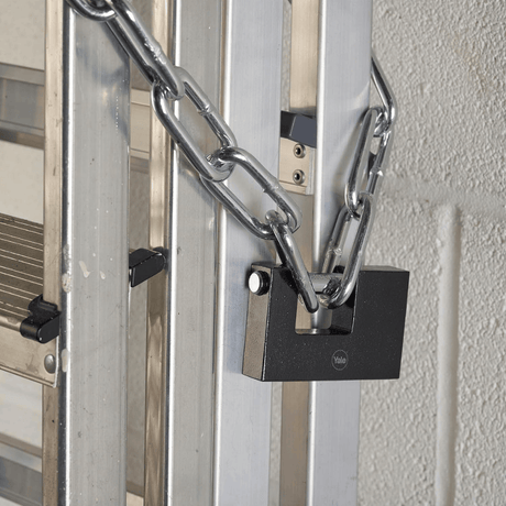 Yale Padlocks & Accessories Yale Y113BL 90mm Cast-Iron Shutter Padlock with Hardened Steel Shackle - Y113BL/90/119/1