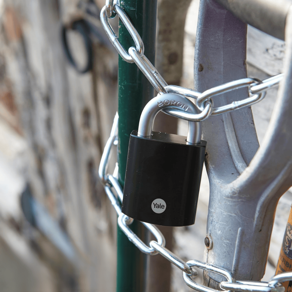 Yale Padlocks & Accessories Yale Y300B 63mm Maximum-Security Hardened Steel Padlock - Y300B/63/127/1